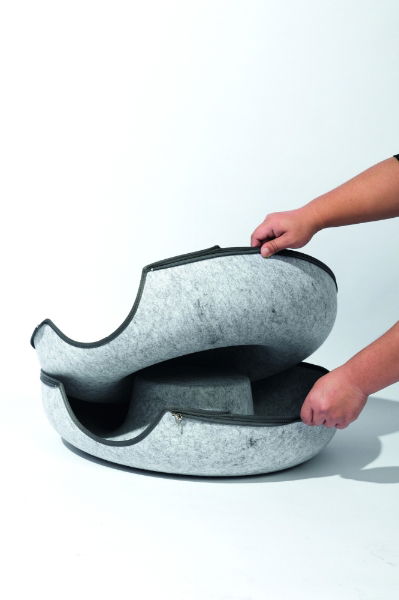 M-PETS Donut Tunnel Bed Medium